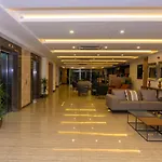 38 فندق 4*