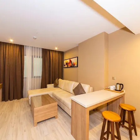 Hotel 38