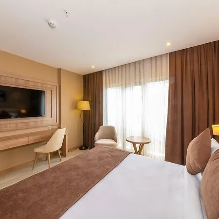 38 Hotel 4*