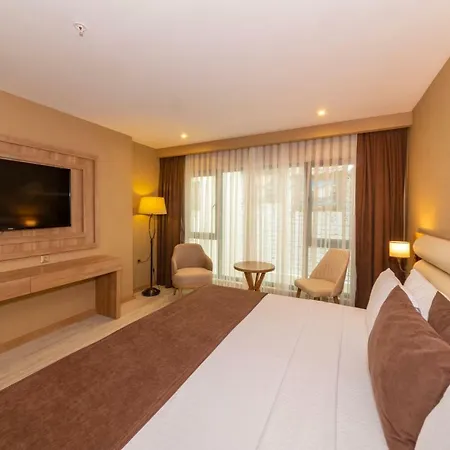 38 Hotel 4*