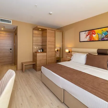 38 Hotel 4*