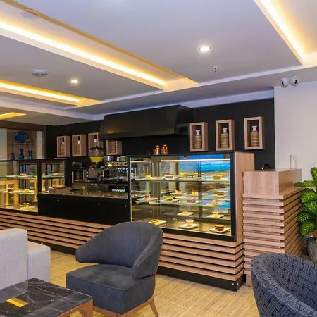 Hotel 38