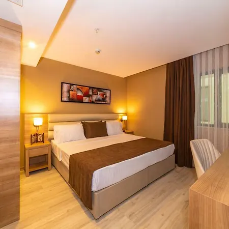38 Hotel 4*