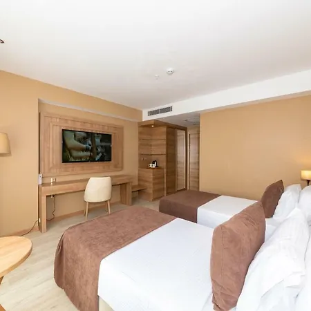 Hotel 38